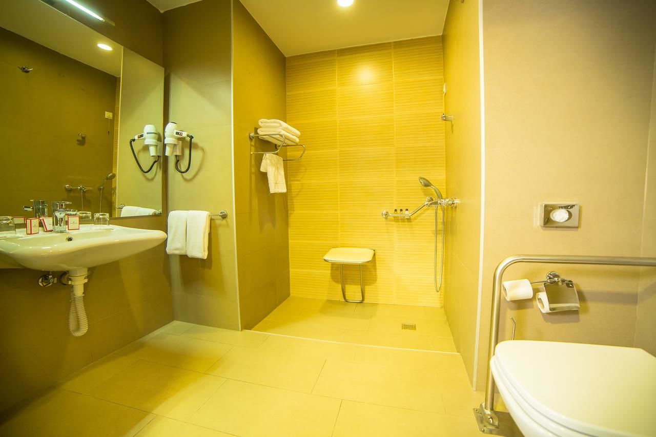 Отель Ramada by Wyndham Podgorica Подгорица-43