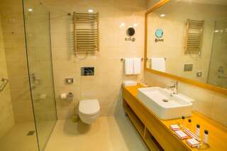 Отель Ramada by Wyndham Podgorica Подгорица Функциональный двухместный номер с 2 отдельными кроватями - Для некурящих-4