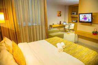 Отель Ramada by Wyndham Podgorica Подгорица Представительский номер с 1 кроватью размера «king-size» - Для некурящих-6