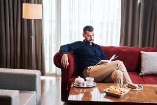 Отель Ramada by Wyndham Podgorica Подгорица Представительский люкс-1