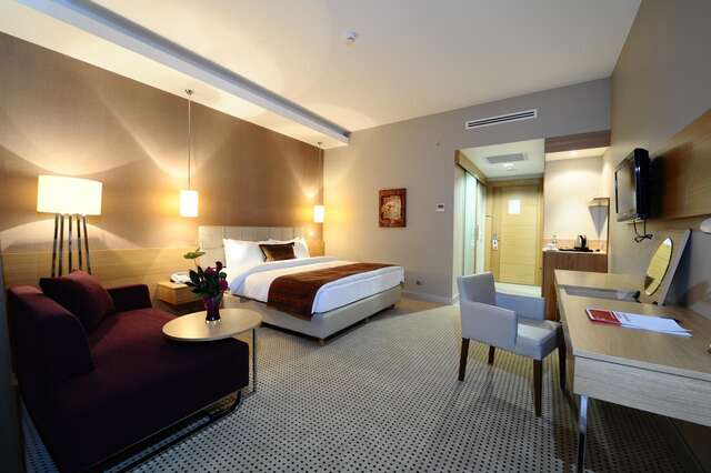 Отель Ramada by Wyndham Podgorica Подгорица-20