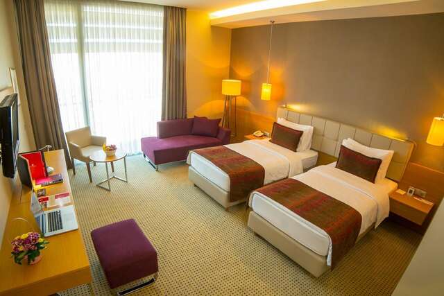 Отель Ramada by Wyndham Podgorica Подгорица-32