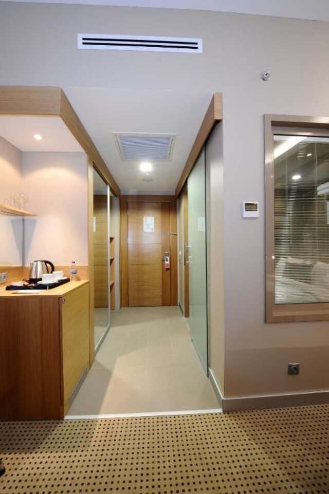 Отель Ramada by Wyndham Podgorica Подгорица-57