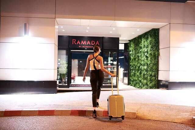 Отель Ramada by Wyndham Podgorica Подгорица-8